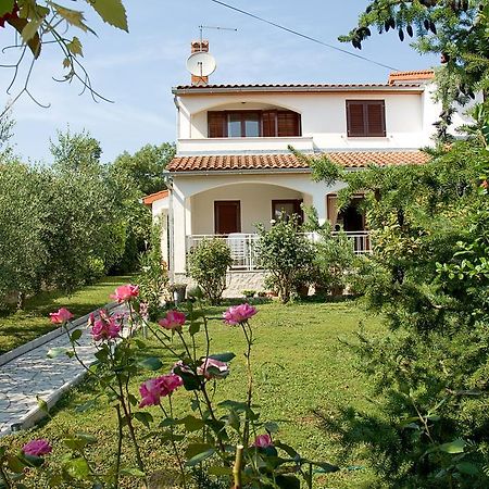 Holiday Home Magnolia Tar-Vabriga Quarto foto
